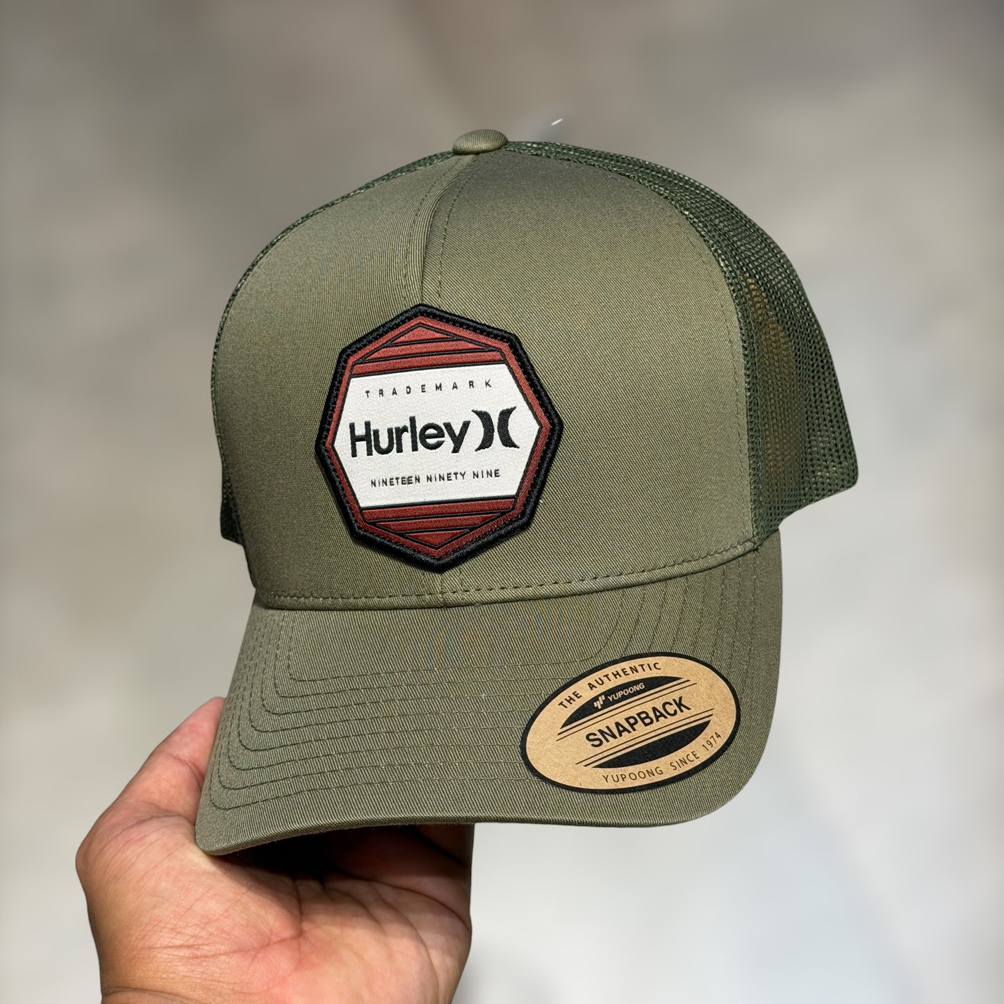 Hurley trucker dark green