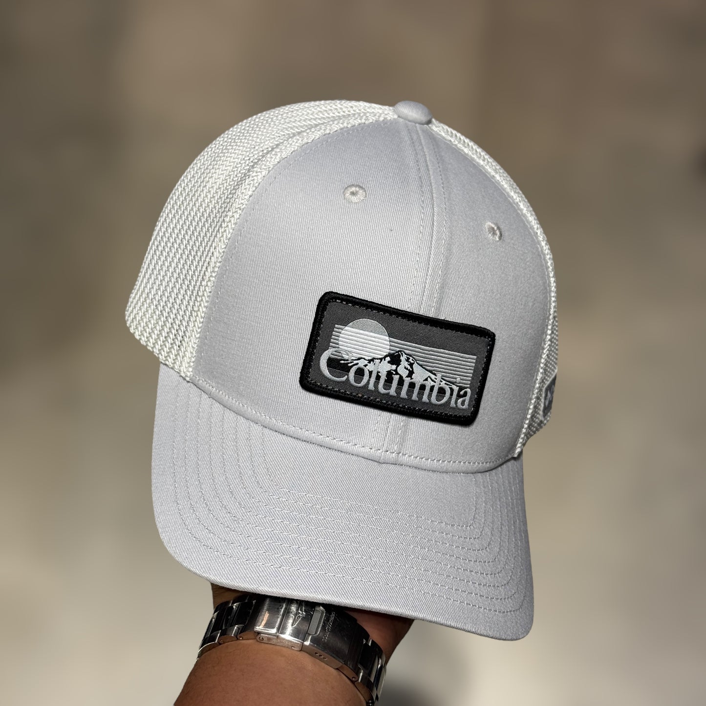 COLUMBIA GREY TRUCKER
