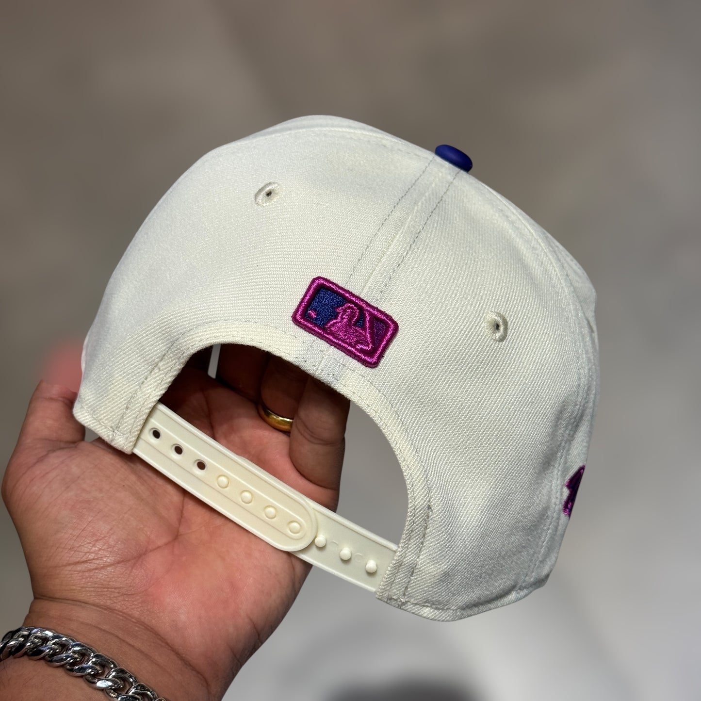 9FIFTY COLOR CHANGING NY YANKEES BEIGE PURPLE VISOR WS 1996