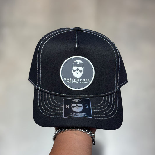 CALIFORNIA BLACK UNDERLINE WHITE