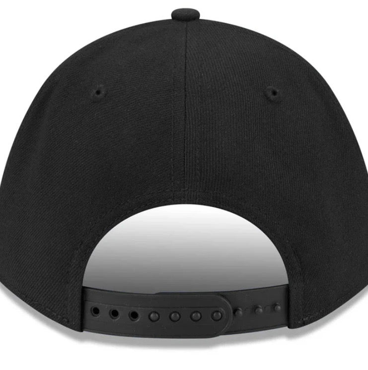 9FORTY M-CROWN ATLANTA BRAVES BLACK WHITE LOGO