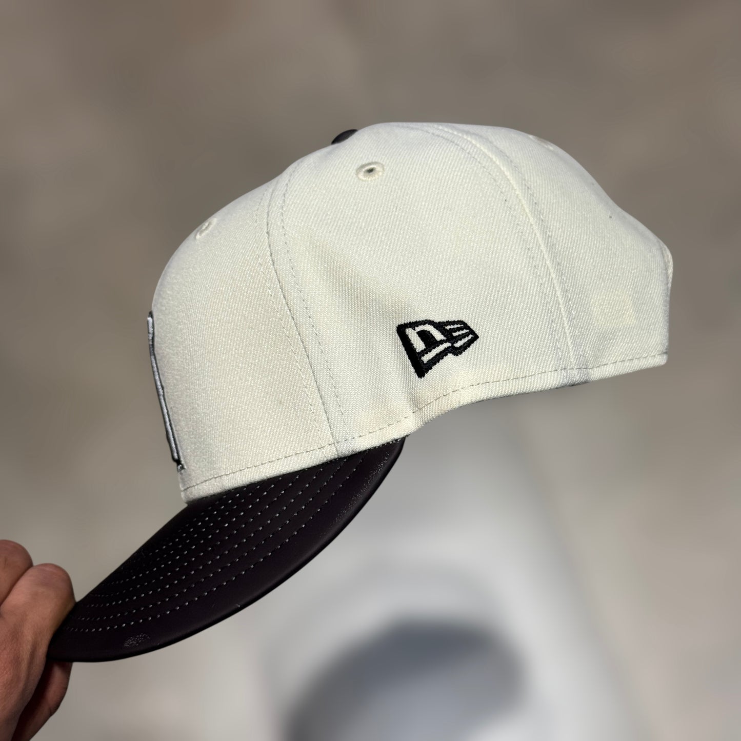 9FIFTY COLOR CHANGING ANGELS BEIGE BLACK VISOR