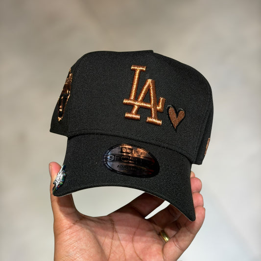 9FORTY A FRAME LA DODGERS BLACK BRONCE CORAZÓN
