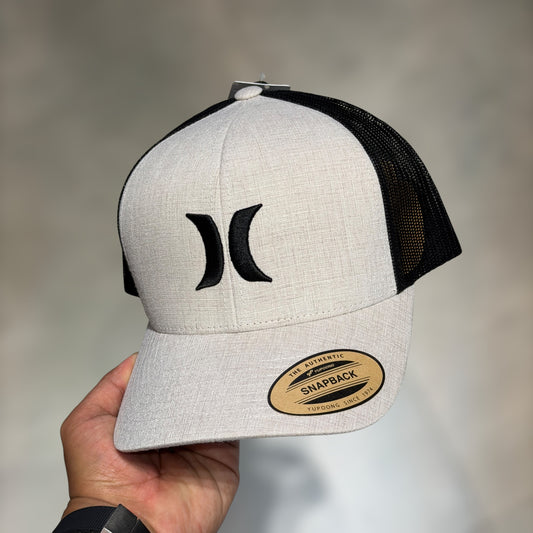 Hurley trucker beige black logo
