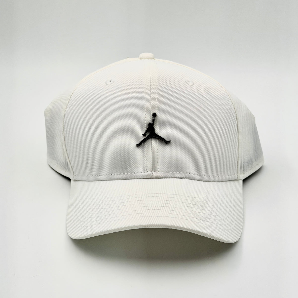 JORDAN BLANCA LOGO METÁLICO