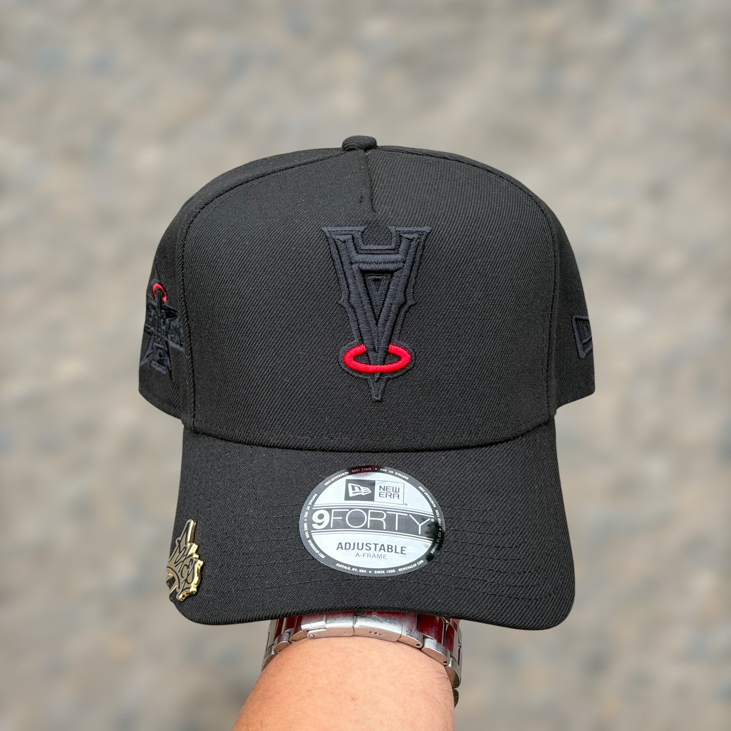 9FORTY ANGELS UPSIDE DOWN LOGO BLACK RED