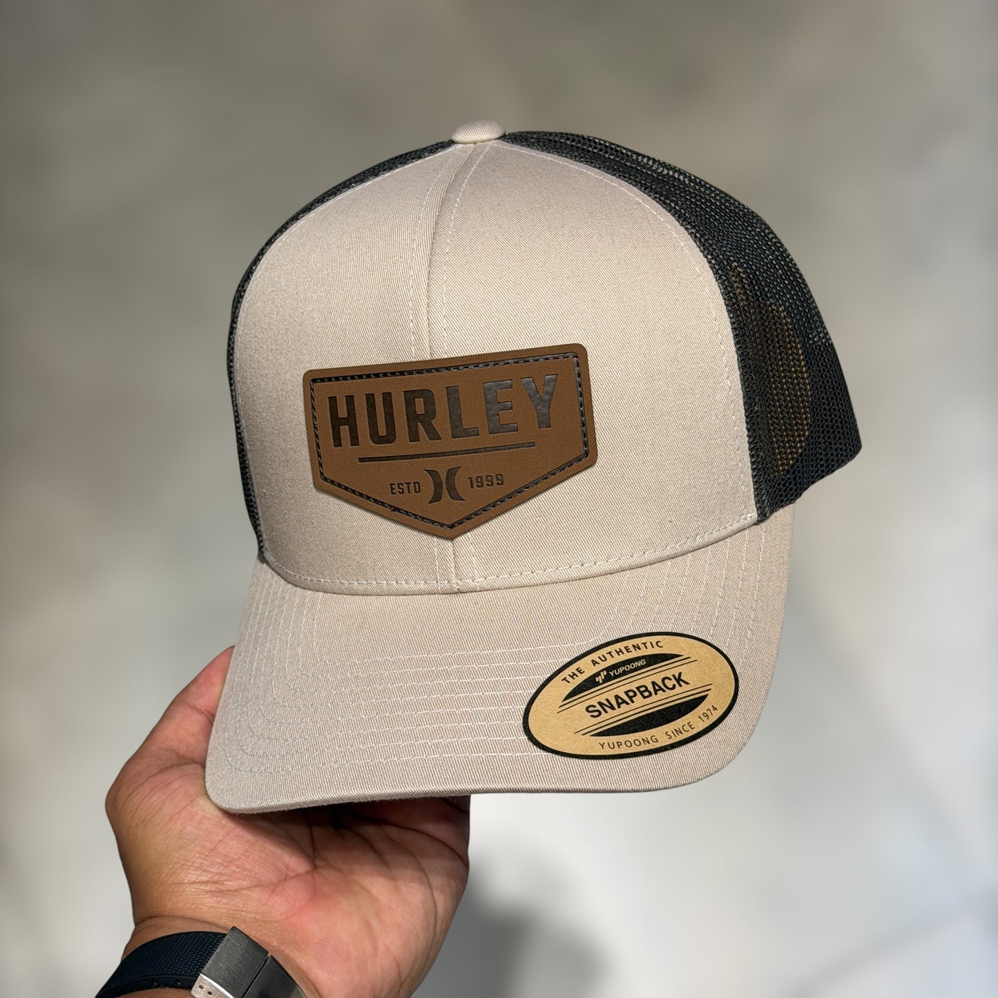 Hurley beige brown logo