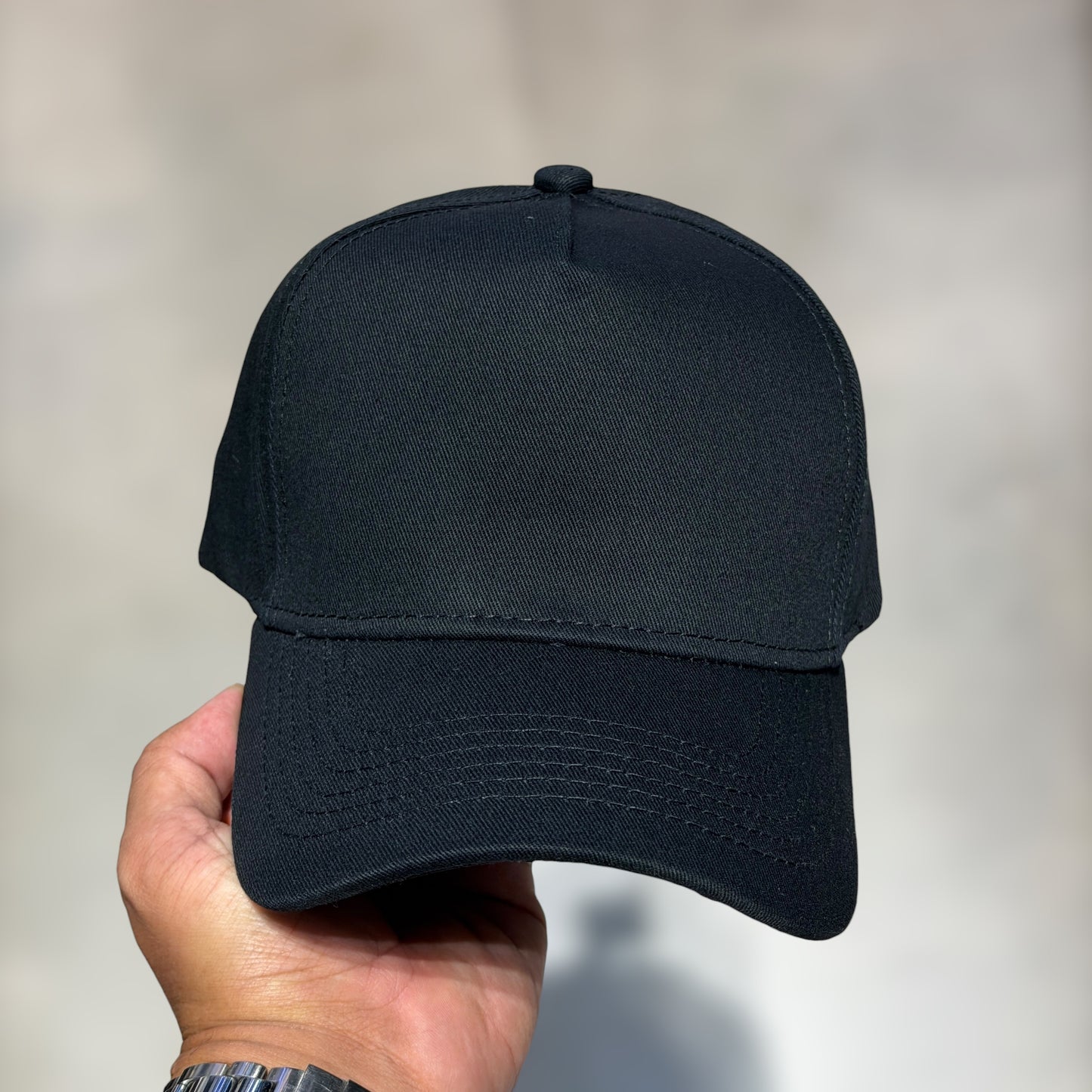 GORRA NEGRA llana para bordados