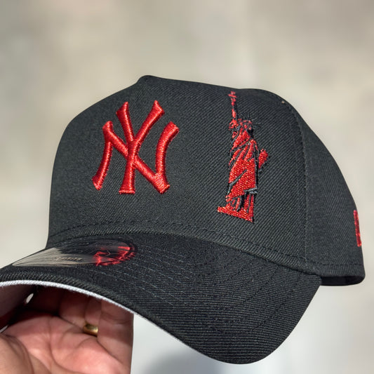 9FORTY A FRAME NY YANKEES BLACK STATUE RED WS 1999
