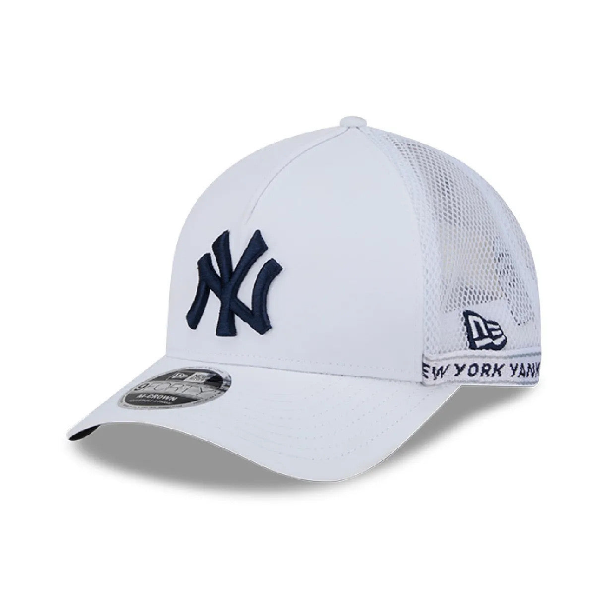 9FORTY AF CROWN NY YANKEES WHITE BLUE LOGO TRUCKER