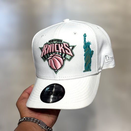 9FIFTY NY KNICKS STATUE NBA