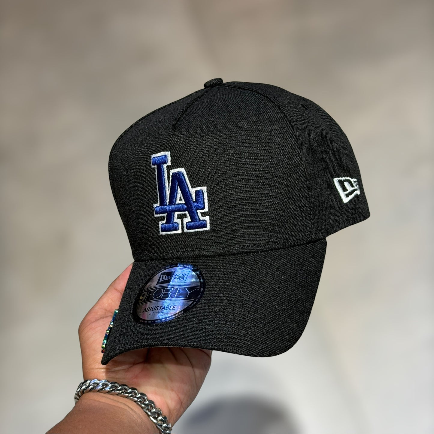 9FORTY A FRAME LA DODGERS BLACK BLUE LOGO