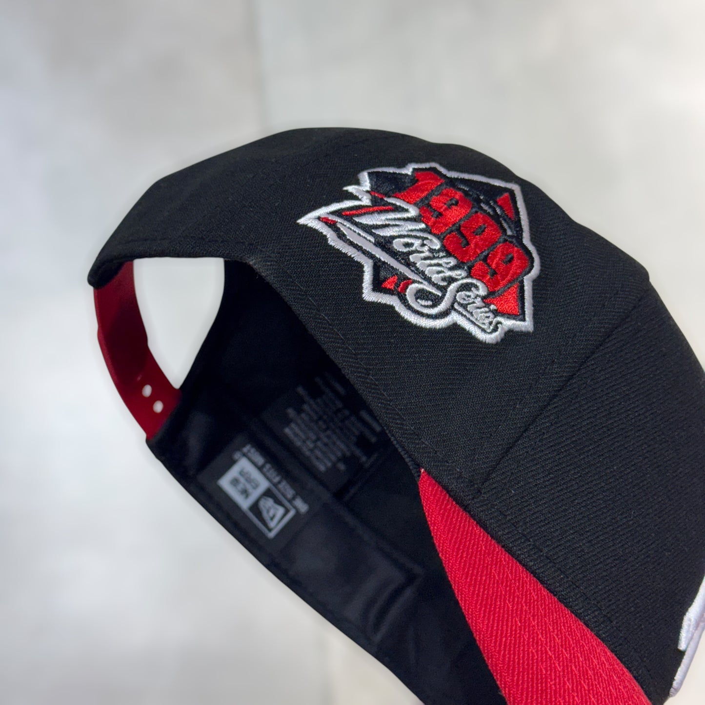 9FORTY A-FRAME NY YANKEES BLACK VISERA RED WS 1999