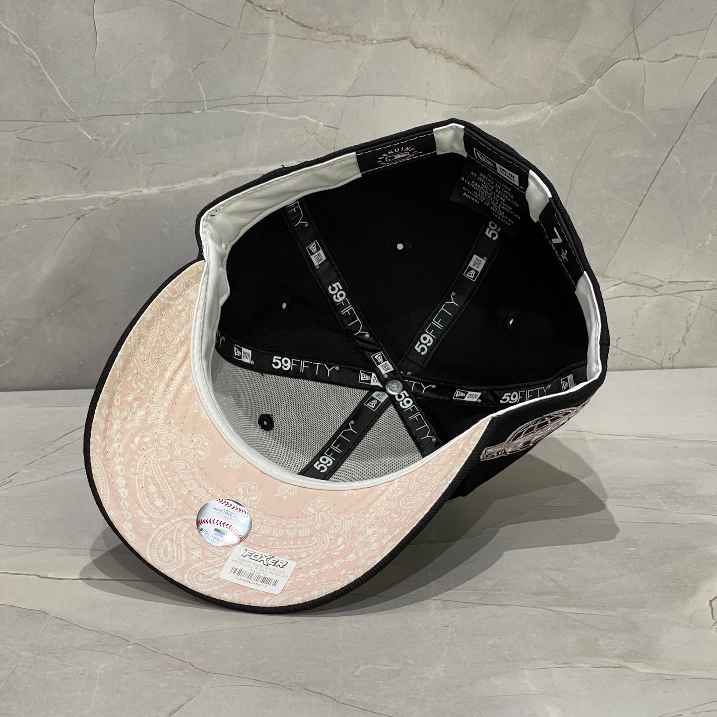 59FIFTY WHITE SOX BLACK BANDANA