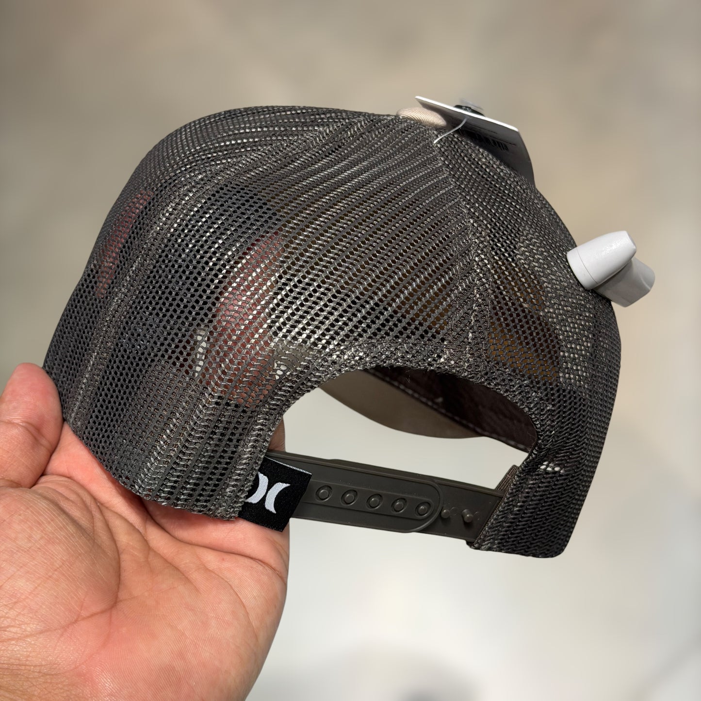 Hurley beige brown logo