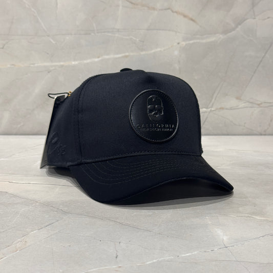 CALIFORNIA BLACK LOGO VISERA CUERO