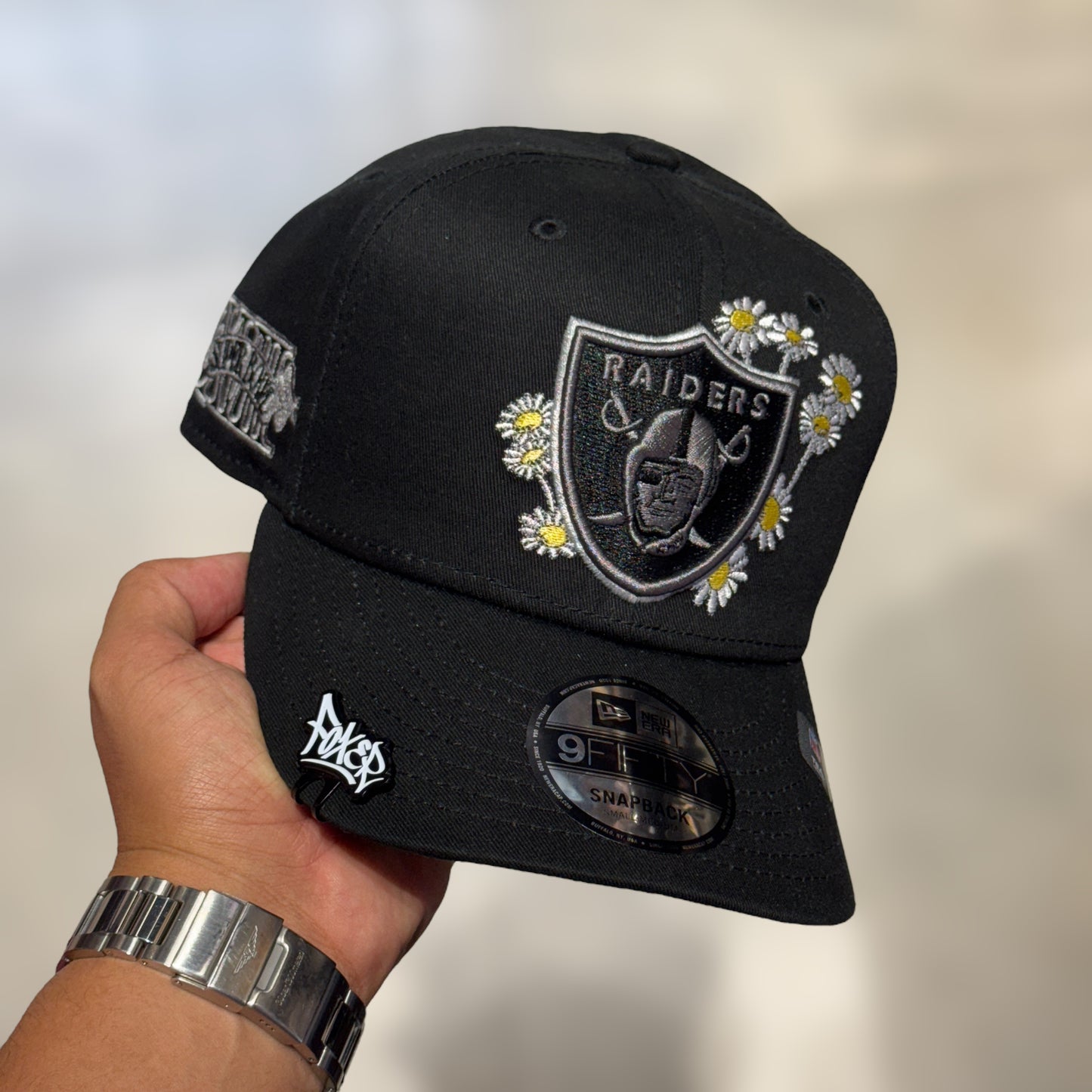 9FIFTY RAIDERS ROSES LOGO