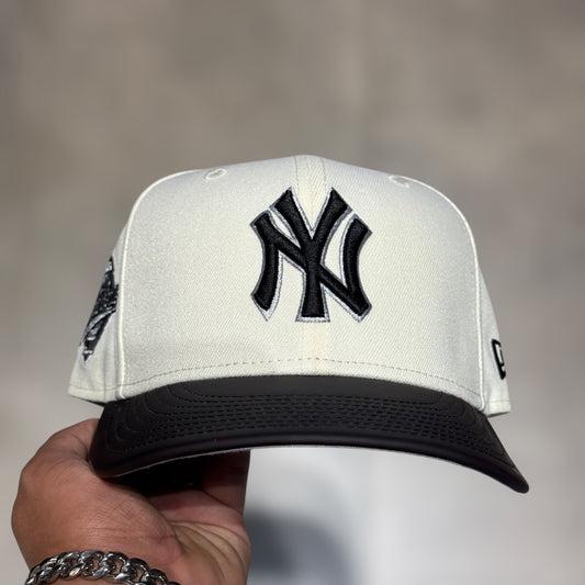 9FIFTY COLOR CHANGING NY YANKEES WHITE BLACK VISOR WS 1996