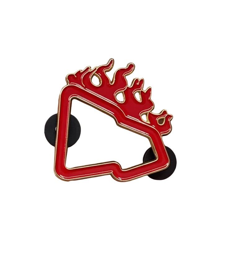 PIN METALICO BORDE NE ROJO FLAMA