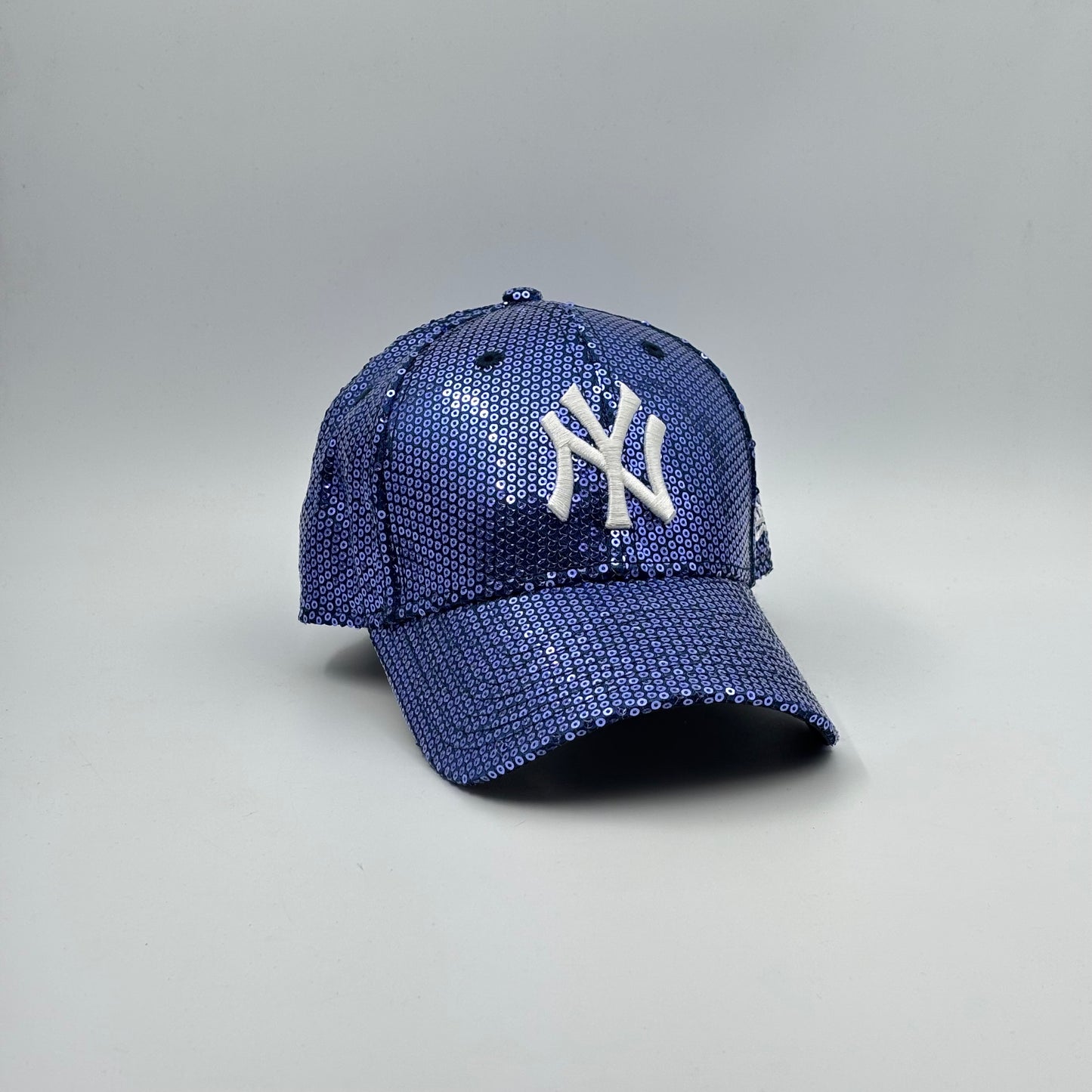 9FORTY NY YANKEES BLUE WHITE LOGO SEQUIN