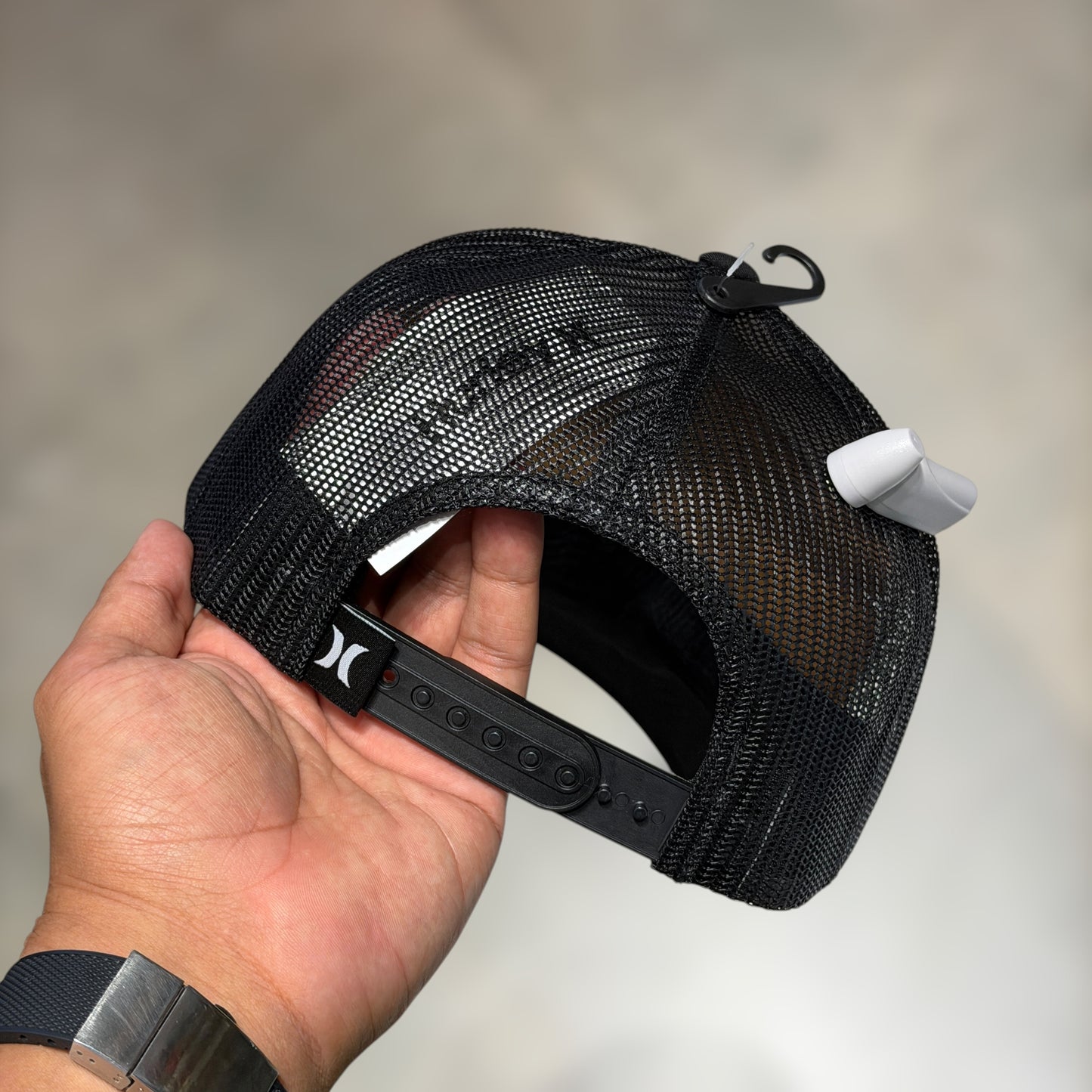 Hurley black on black trucker
