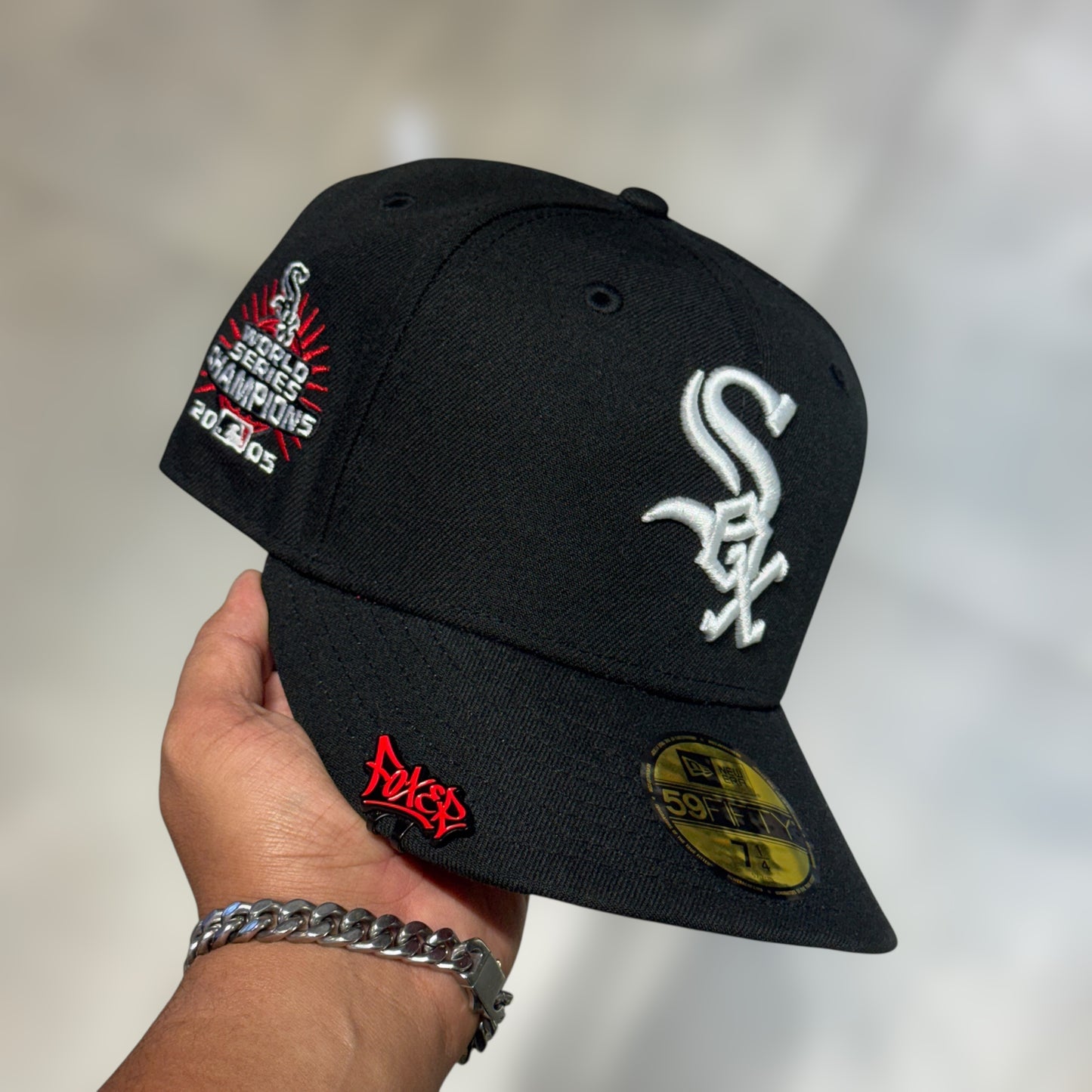 59FIFTY WHITE SOX BLACK UNDERVISOR RED WHITE LOGO 2005