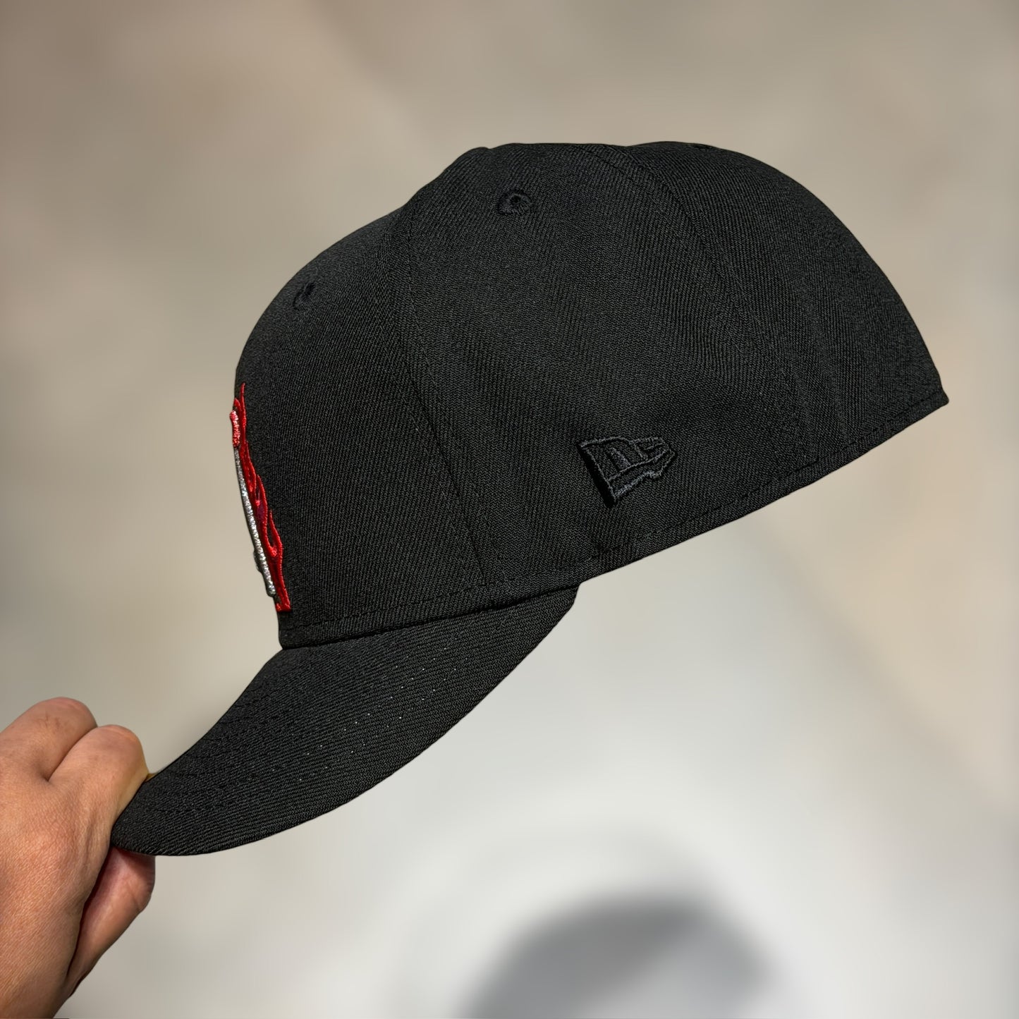 59FIFTY ANGELS BLACK RED