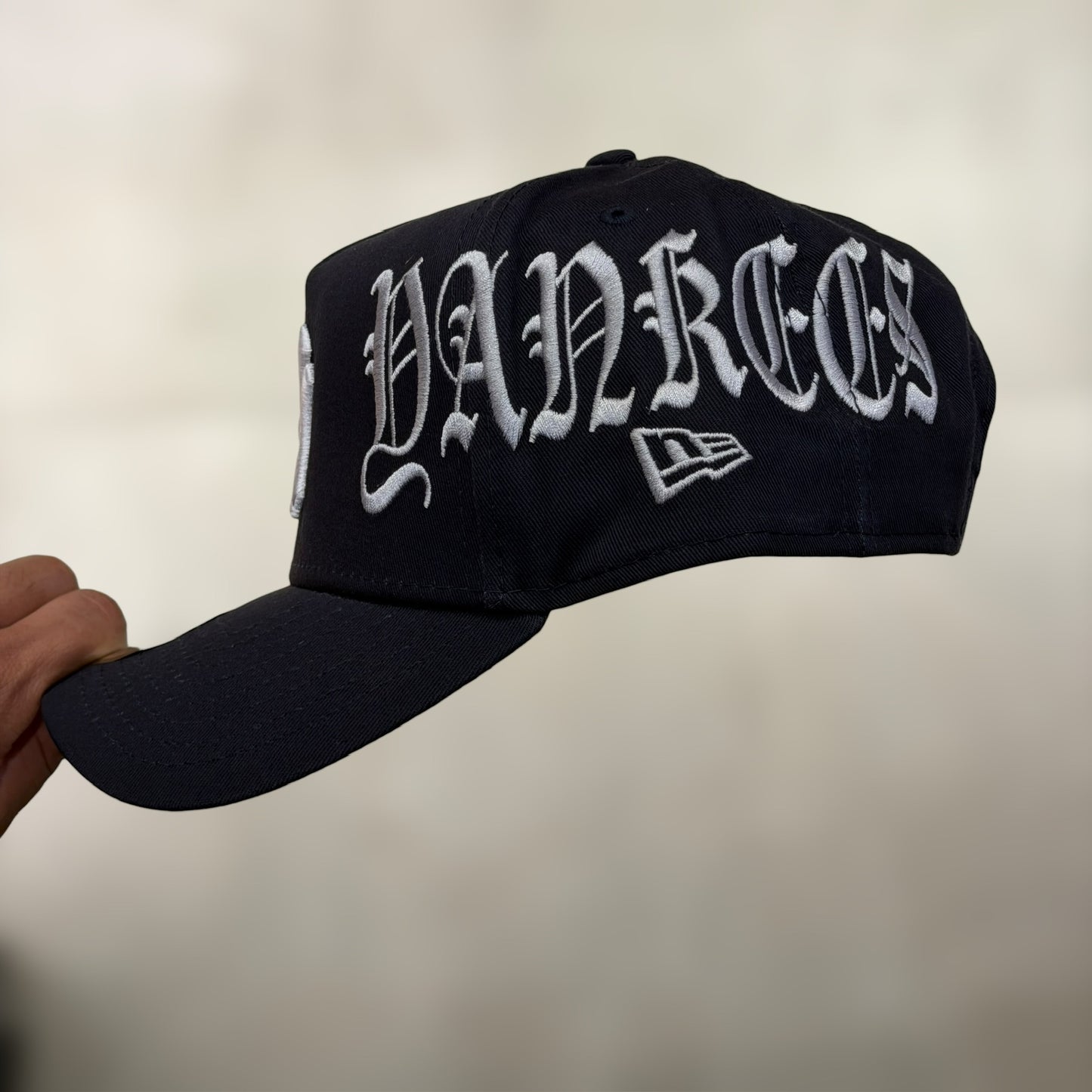 9FORTY A FRAME NY YANKEES NAVY GOTHIC SCRIPT