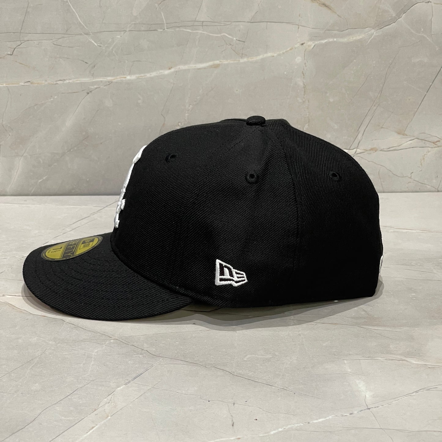 59FIFTY WHITE SOX BLACK BANDANA