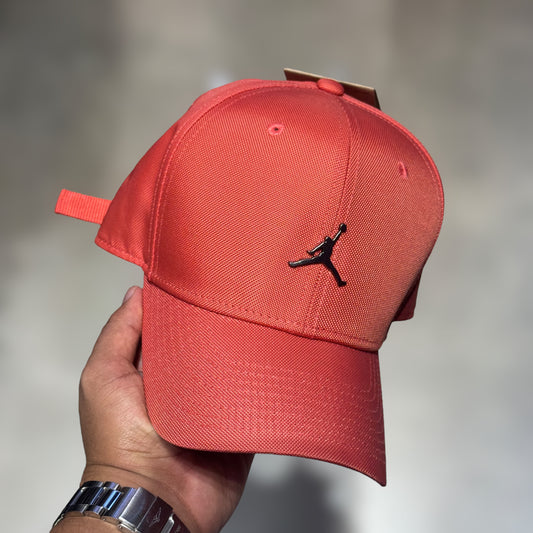 JORDAN CORAL LOGO METÁLICO