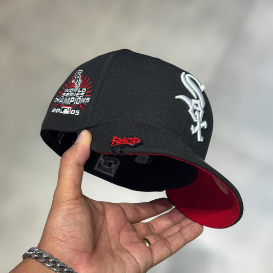 59FIFTY WHITE SOX BLACK UNDERVISOR RED WHITE LOGO 2005
