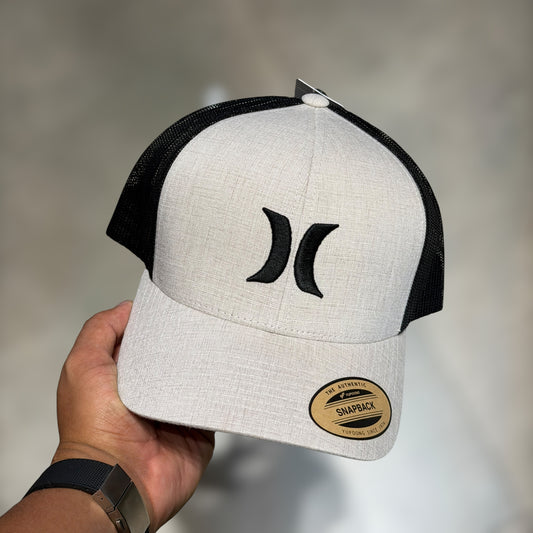 Hurley trucker beige black logo