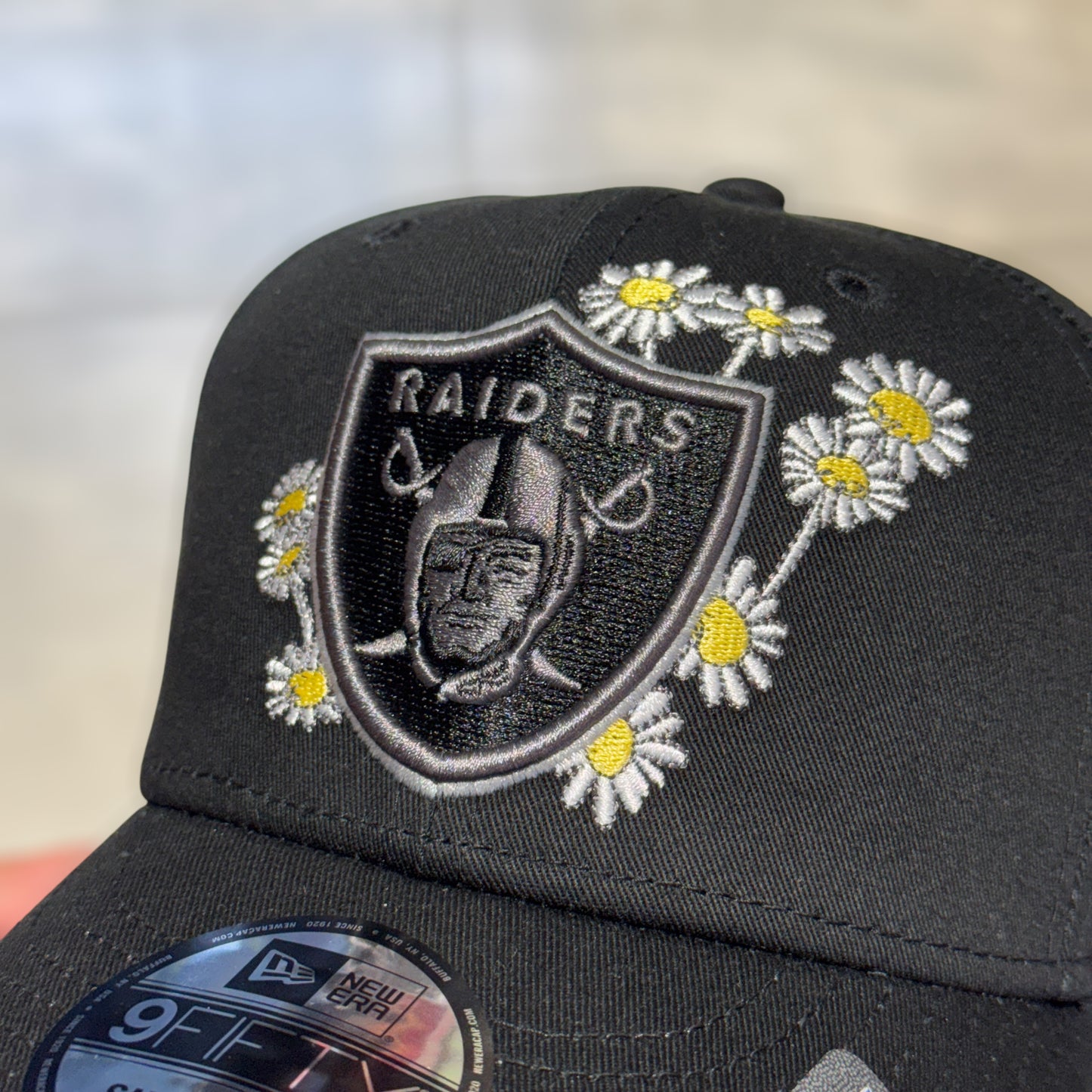 9FIFTY RAIDERS ROSES LOGO