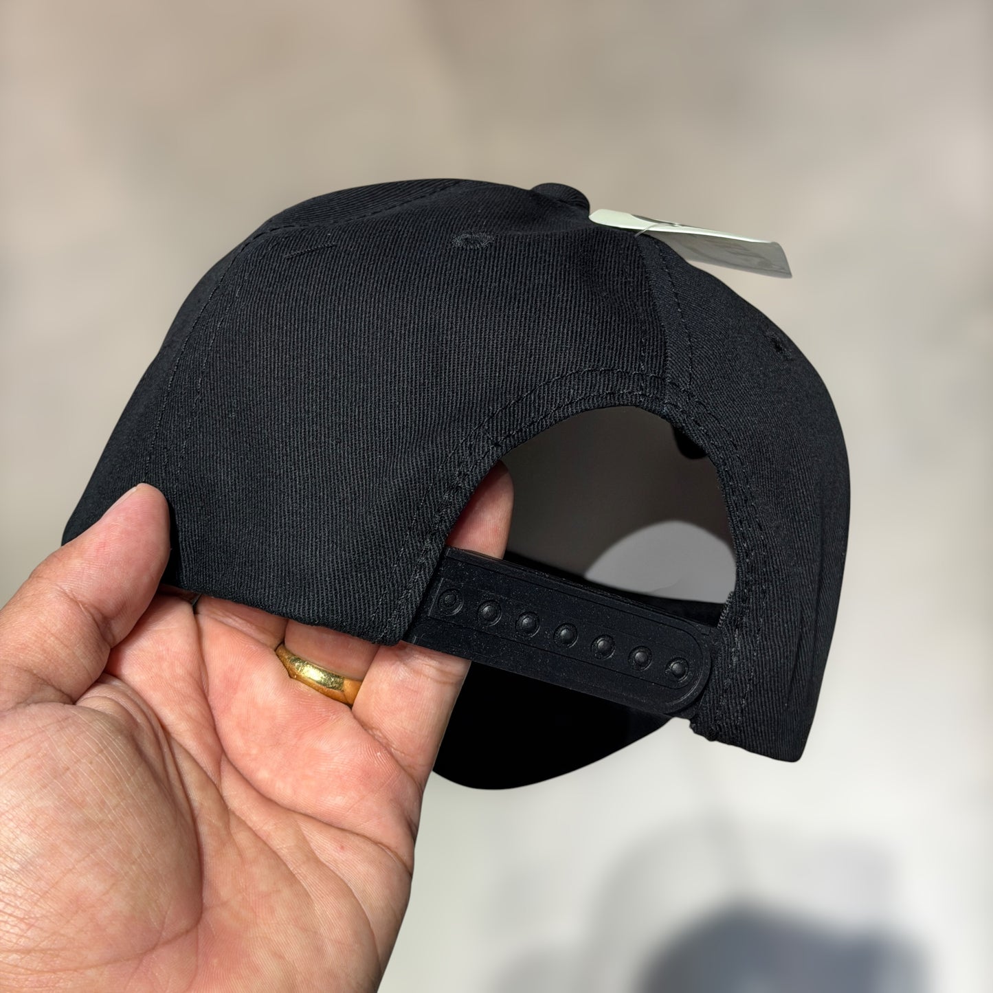 GORRA NEGRA llana para bordados
