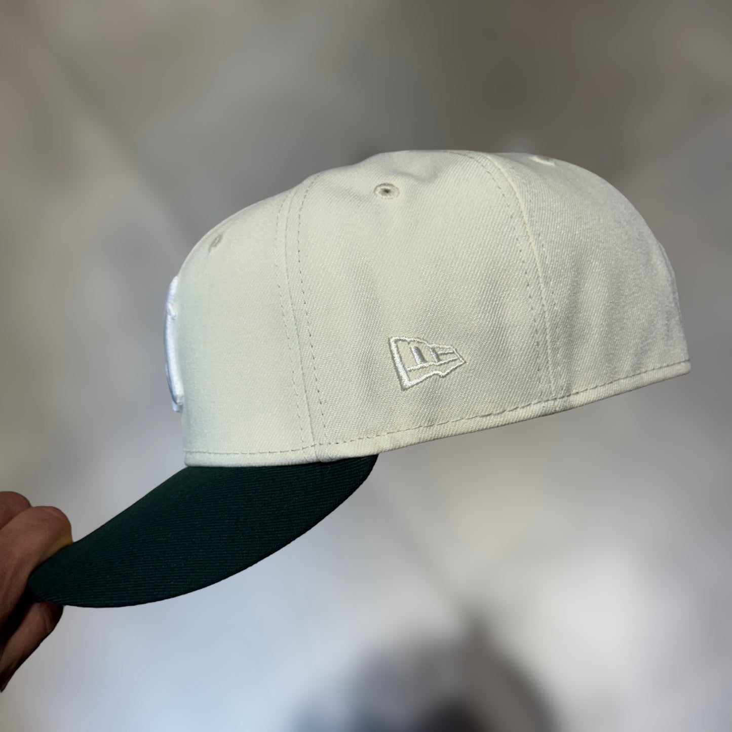 59FIFTY NY YANKEES BEIGE WHITE LOGO VISOR DARK GREEN WS 1996