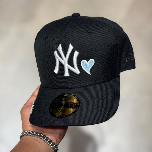 59FIFTY NY YANKEES NAVY SKYBLUE HEART