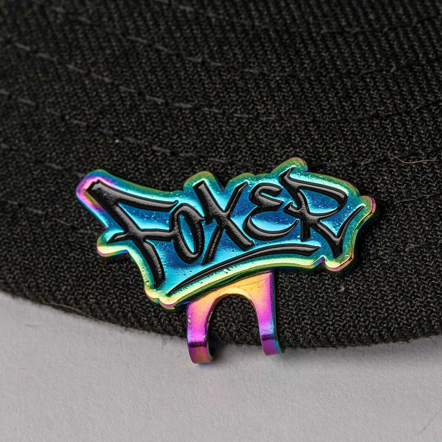 PIN CLIP GRAFITI FOXER TORNASOL LETRAS NEGRAS