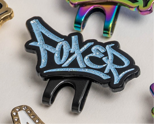 PIN CLIP GRAFITI FOXER BLANCO Y NEGRO ESCARCHADO