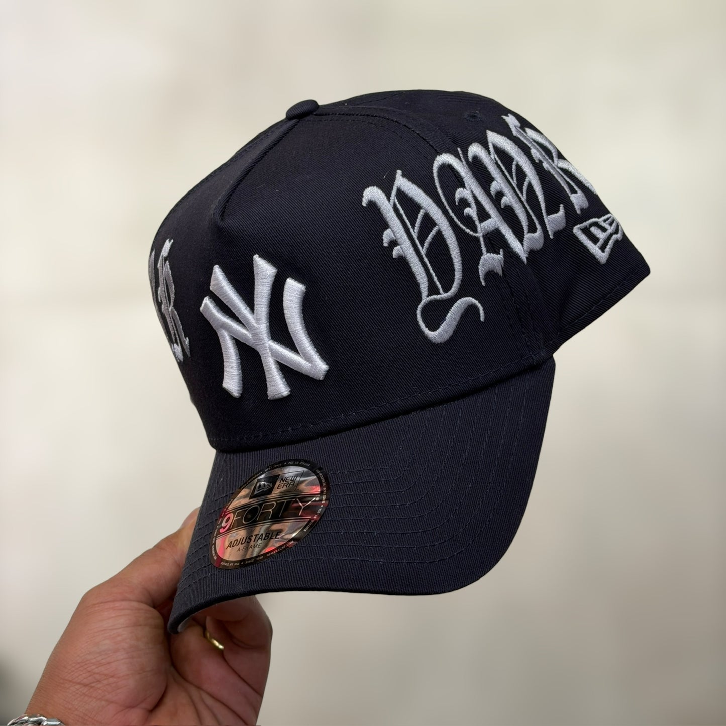 9FORTY A FRAME NY YANKEES NAVY GOTHIC SCRIPT