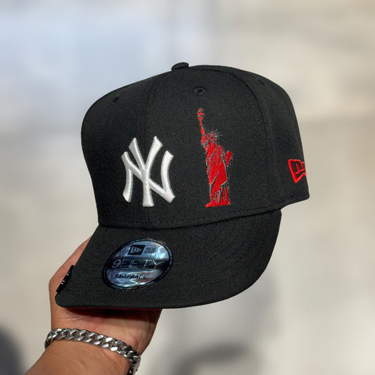 9FIFTY NY YANKEES BLACK RED STATUE SUBWAY 2000