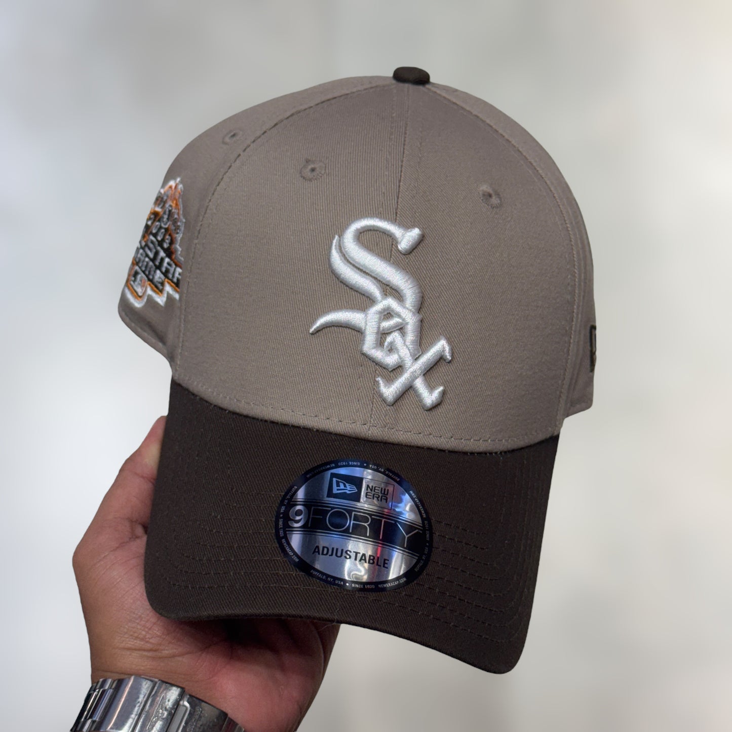 9FORTY WHITE SOX CAQUI VISERA CAFE WS 2003 BROCHE METALICO
