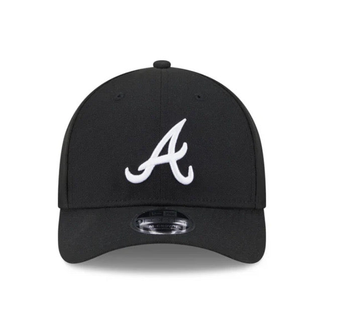 9FORTY M-CROWN ATLANTA BRAVES BLACK WHITE LOGO