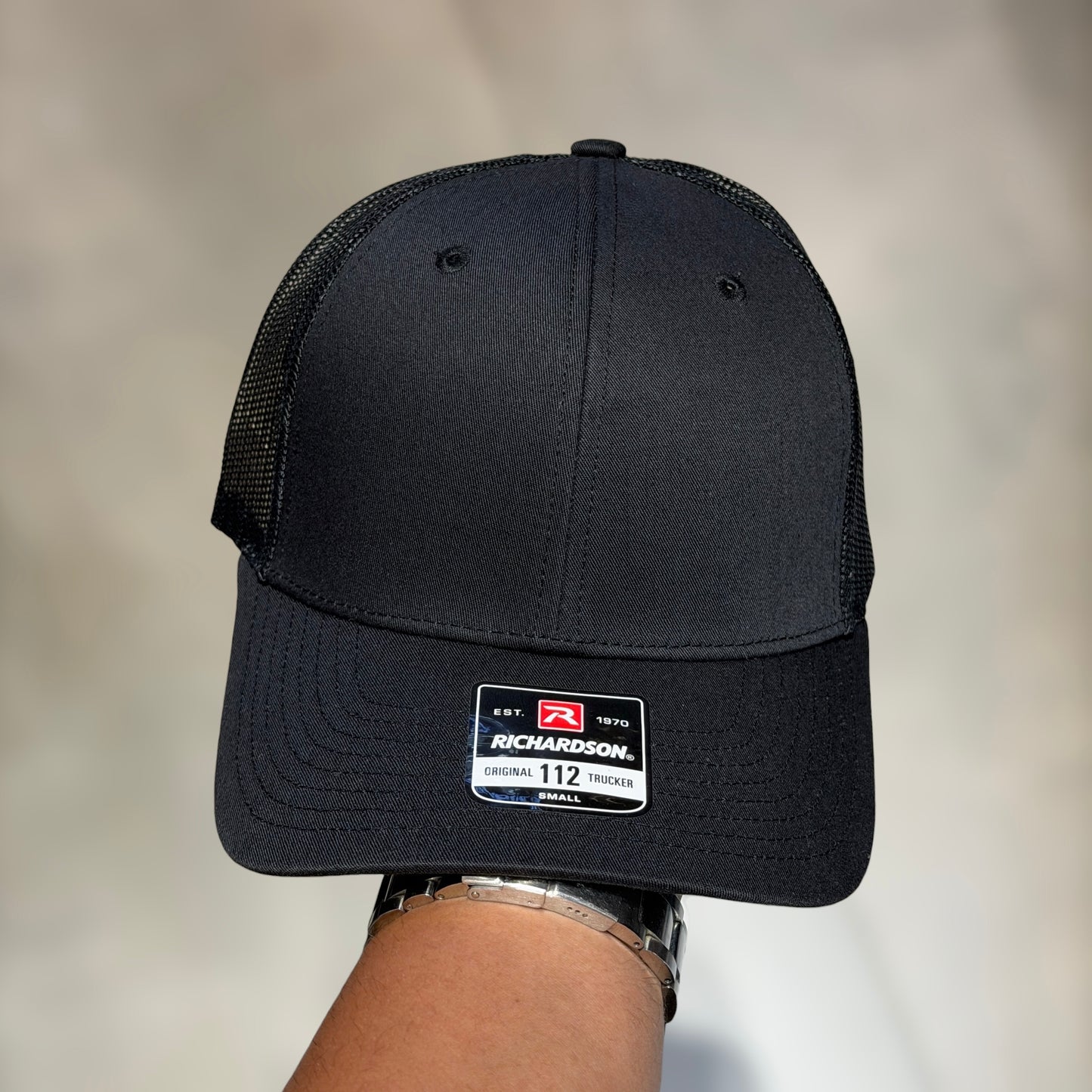 GORRA RICHARDSON negra llana para bordados