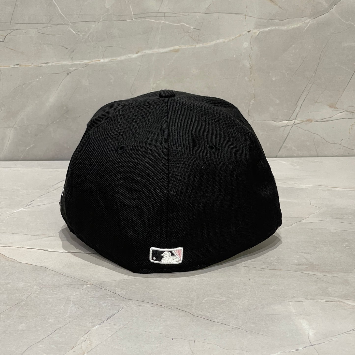 59FIFTY WHITE SOX BLACK BANDANA