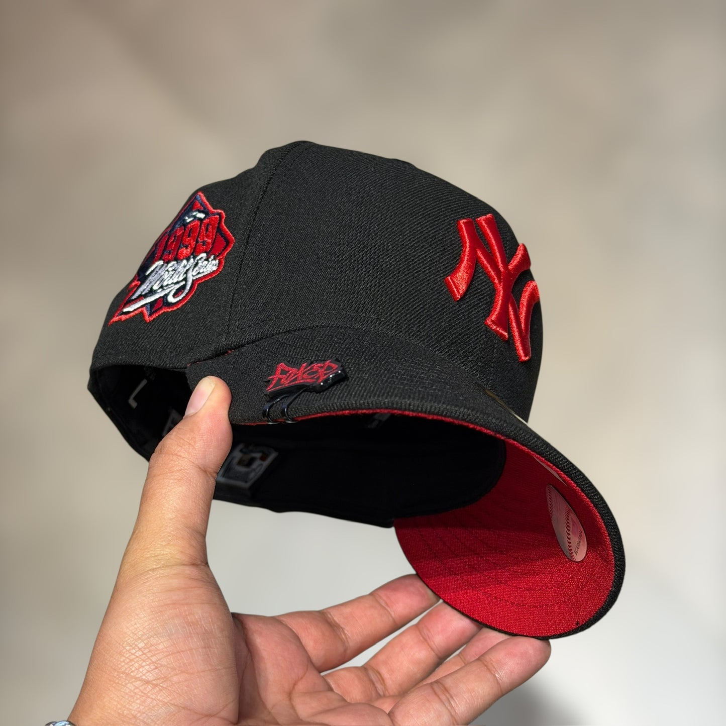 59FIFTY NY YANKEES BLACK/RED WS 1999
