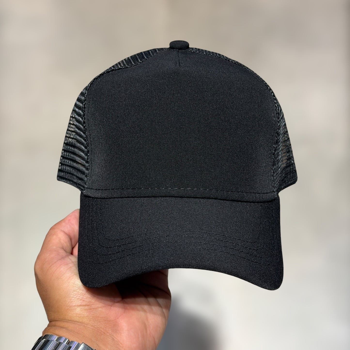GORRA NEGRA llana para bordados