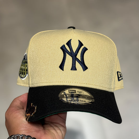 9FIFTY NY YANKEES CAQUI BLACK VISOR PATCH