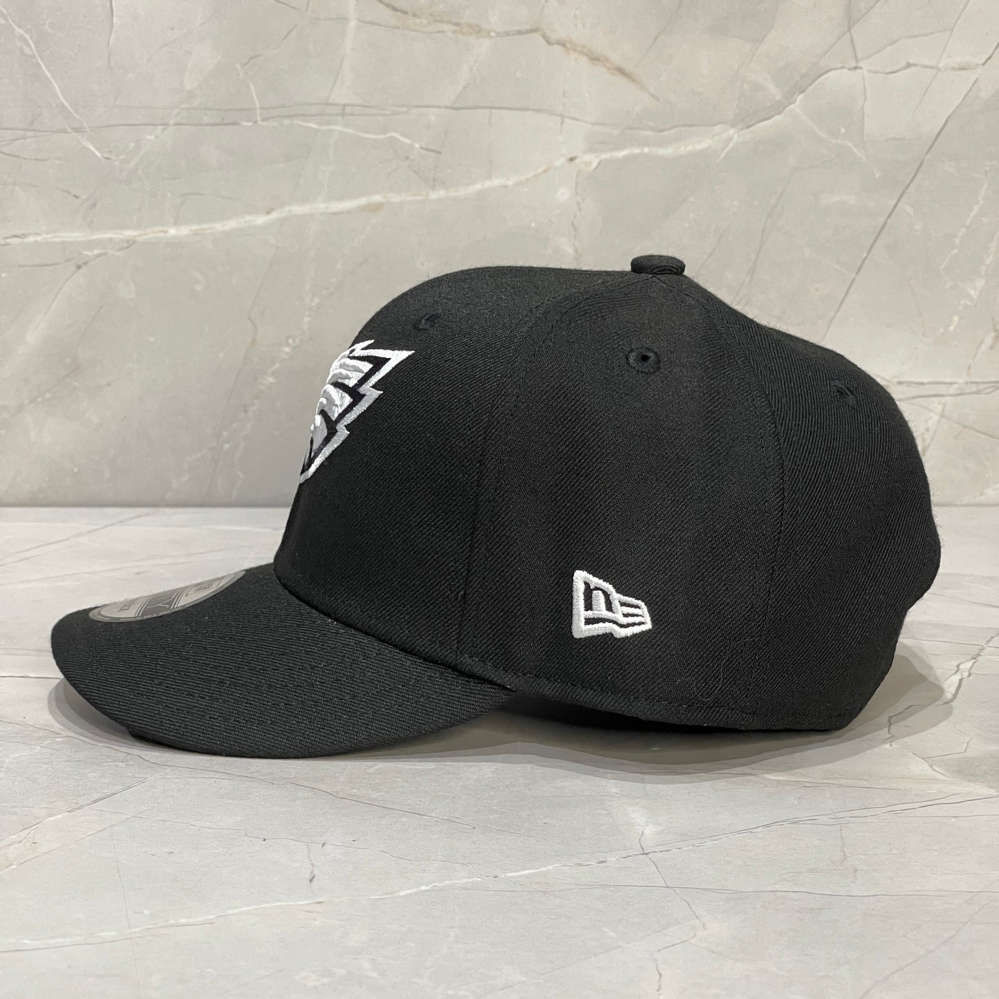9FIFTY NEW ERA PHILADELPHIA EAGLES BLACK WHITE LOGO