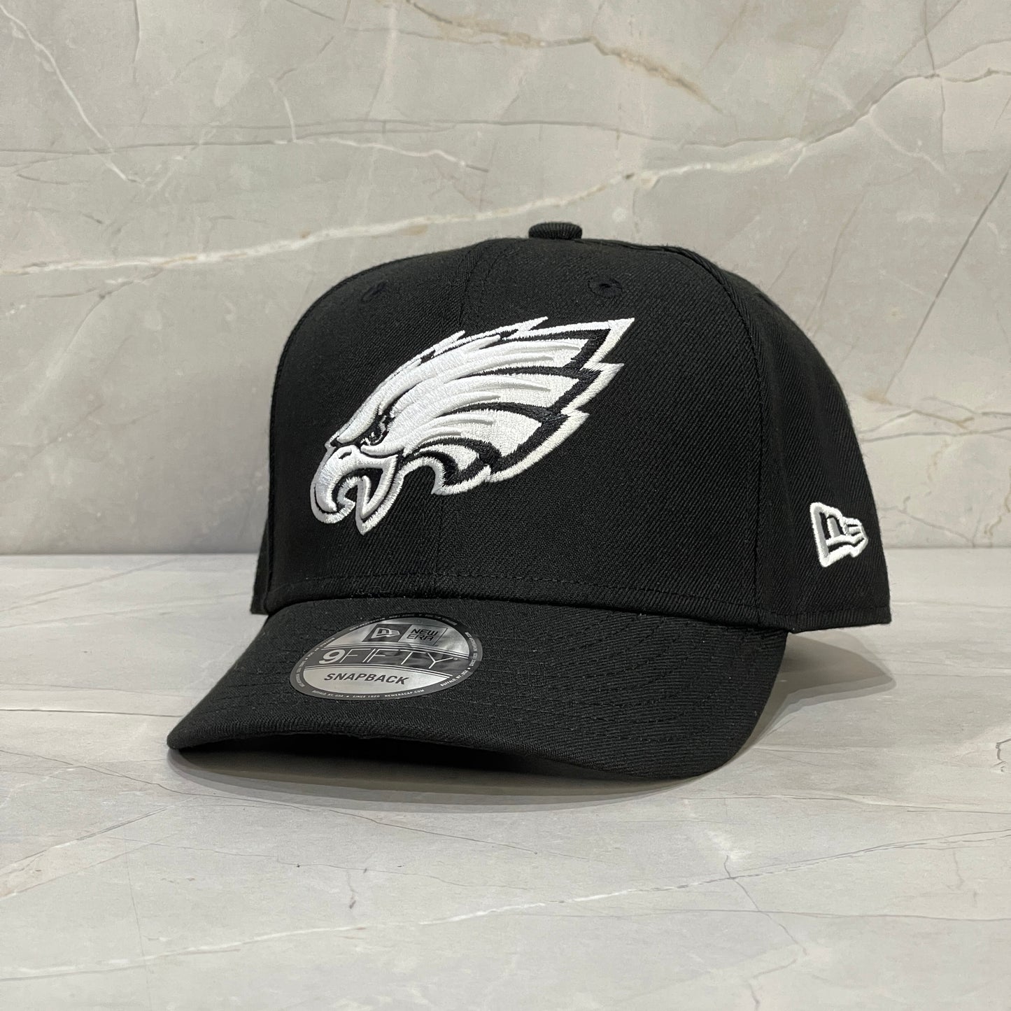 9FIFTY NEW ERA PHILADELPHIA EAGLES BLACK WHITE LOGO