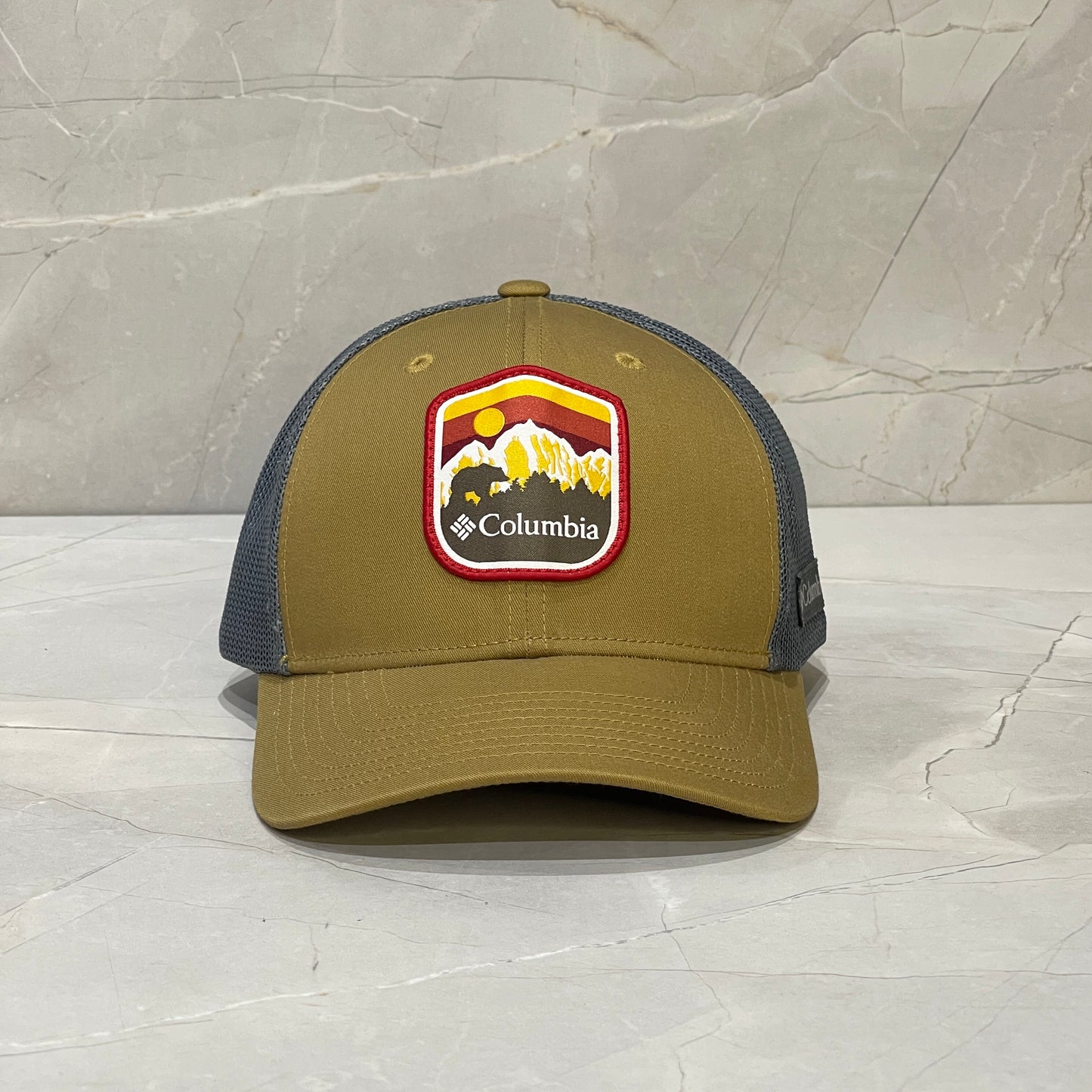 COLUMBIA CAQUI MALLA GRIS LOGO ATARDECER SNAPBACK